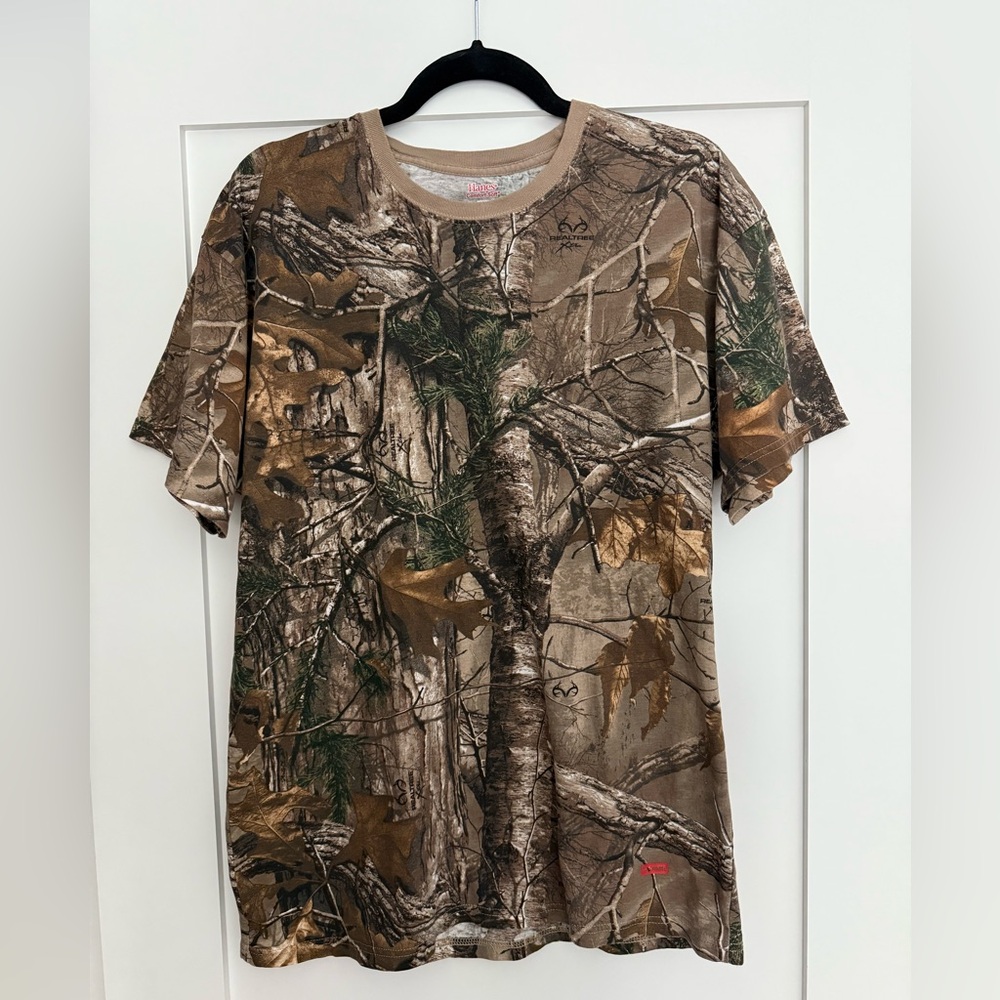 Supreme x Realtree Hanes Camo Tshirt